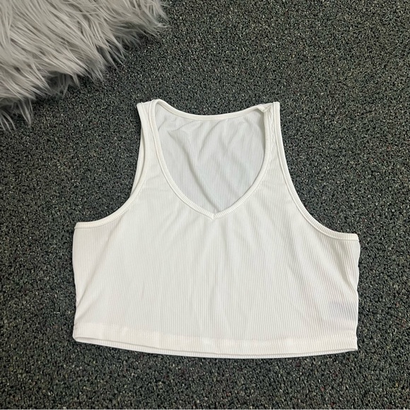 SHEIN White High Neck V-Neck Cropped Basic Ribbed Tank Top Casual Cute Shirt M - Picture 10 of 13